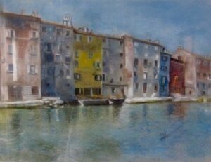 Sorola Häuserzeile an einem Kanal in Italien in Pastelltönen