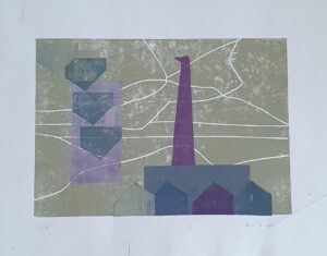 Holzschnitt eines Fabrikgebäudes mit hohem Schornstein in den Farben taubenblau, violett und grau.