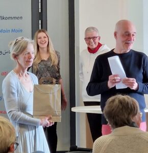 Susanne und Martin Jung, im Hintergrund Anna Greil und Inke Asmussen.